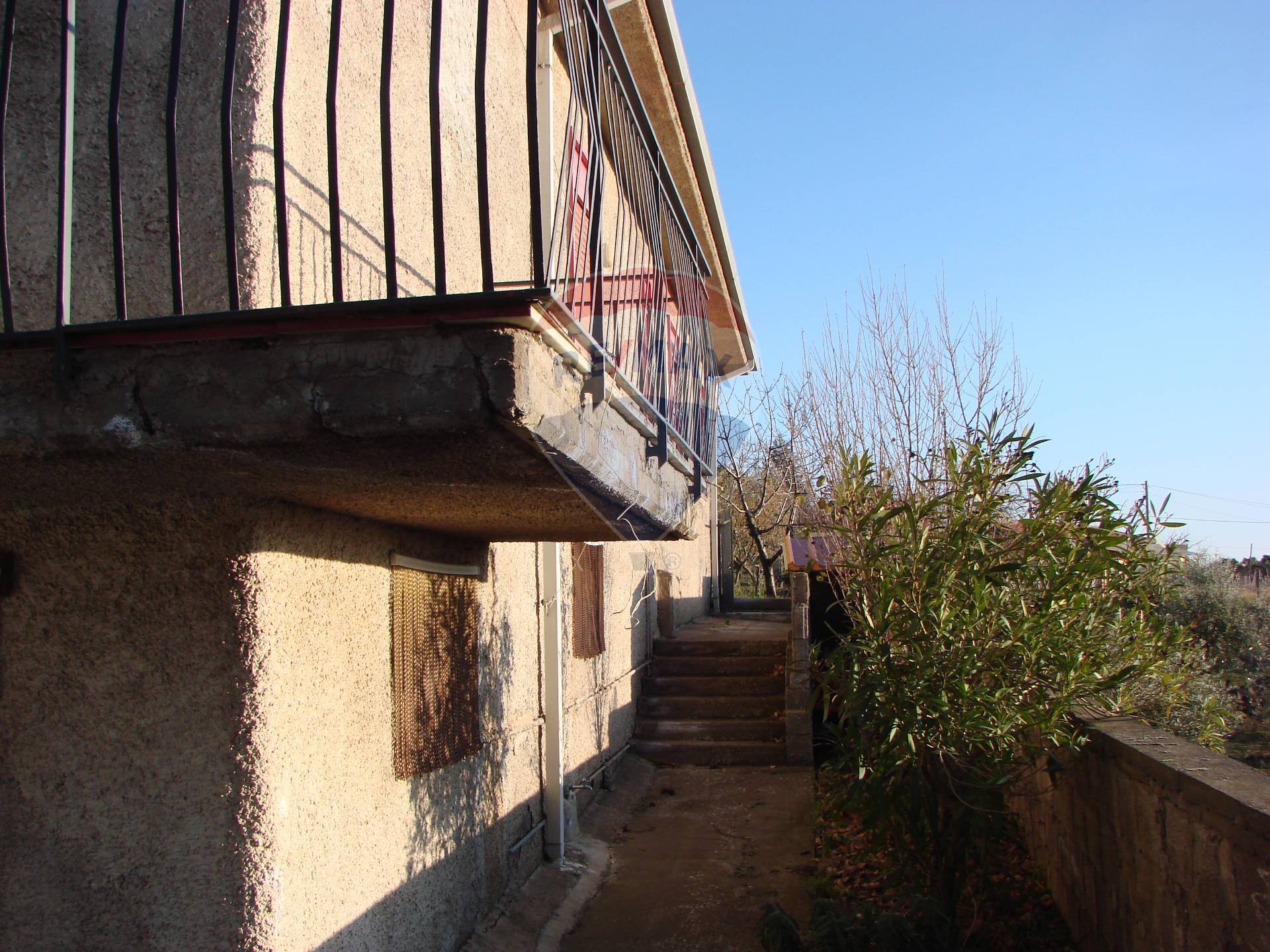 Rustico - Cascina BIANCAVILLA vendita    RE/MAX White House
