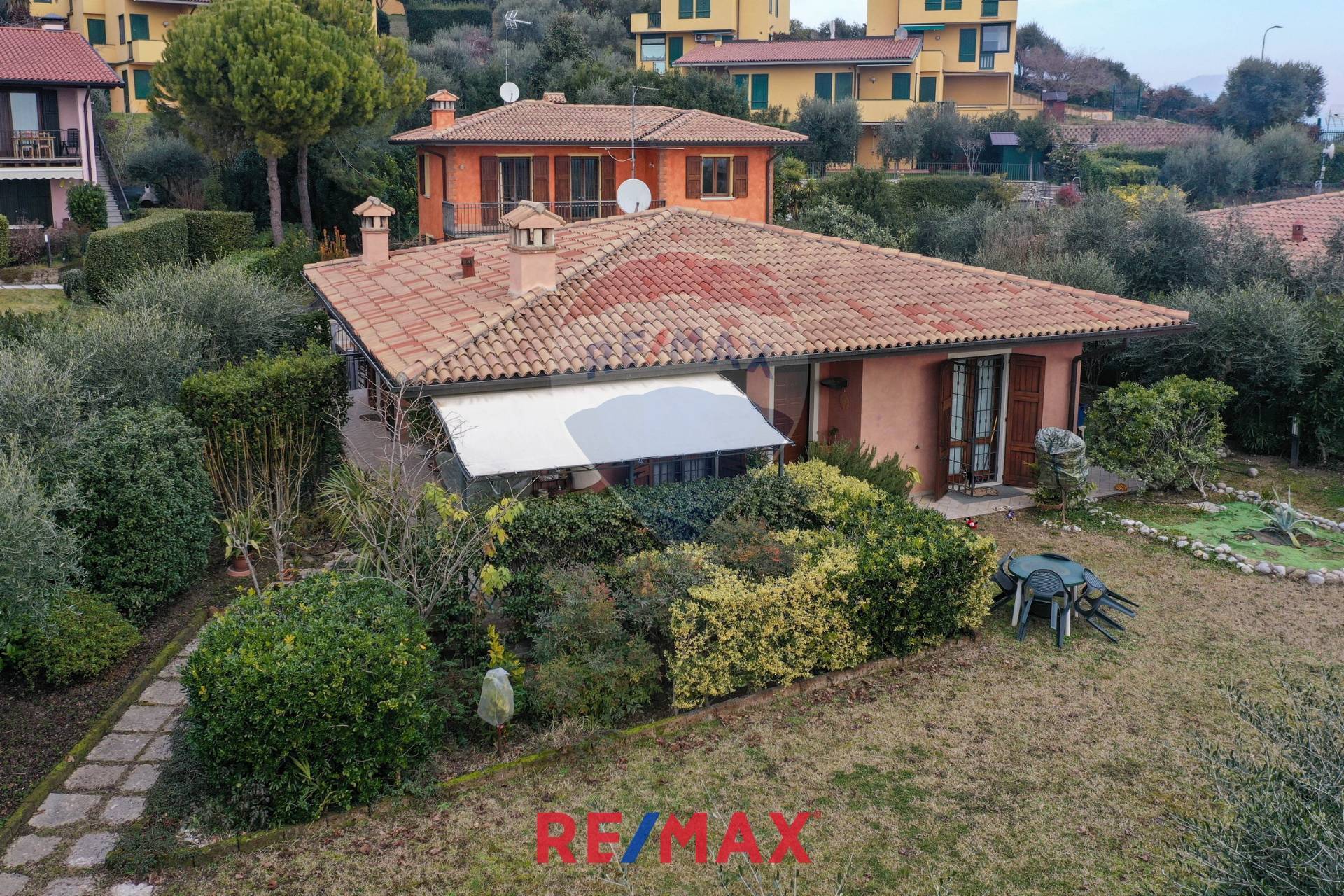 Villa POLPENAZZE DEL GARDA vendita  Picedo  RE/MAX Edilfin