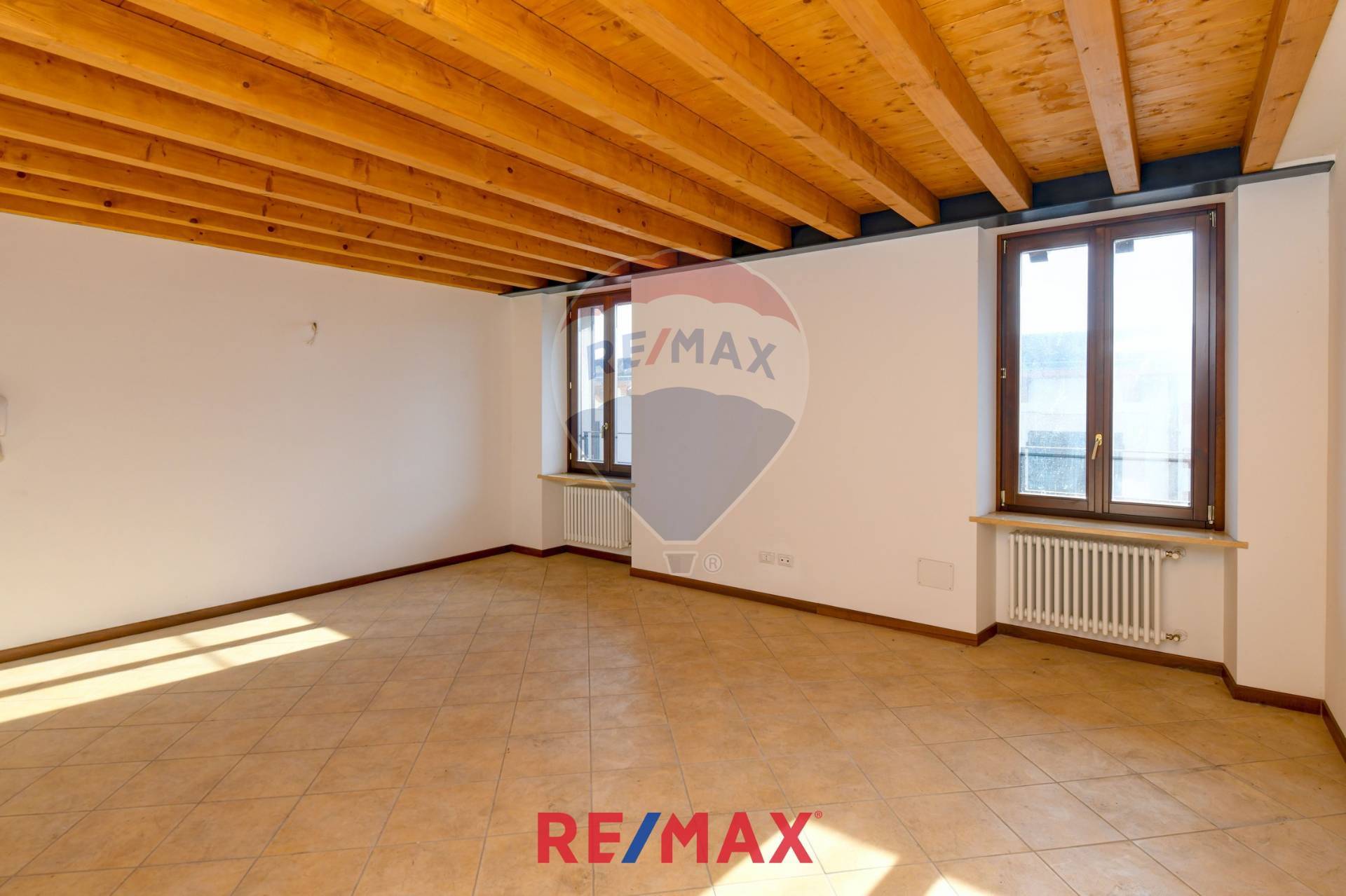 Appartamento GARDONE RIVIERA vendita  Gardone Sotto  RE/MAX Edilfin