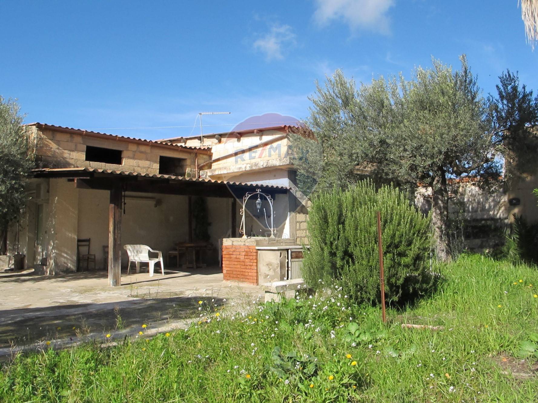 Villa CHIARAMONTE GULFI vendita    RE/MAX Prima Classe