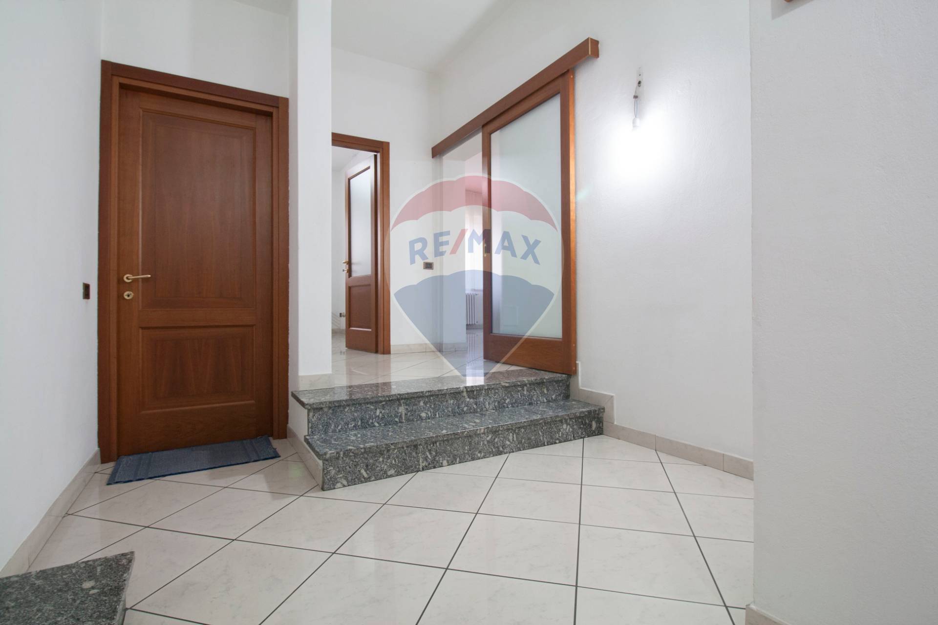 Villa CARATE BRIANZA vendita    RE/MAX Futura Immobiliare