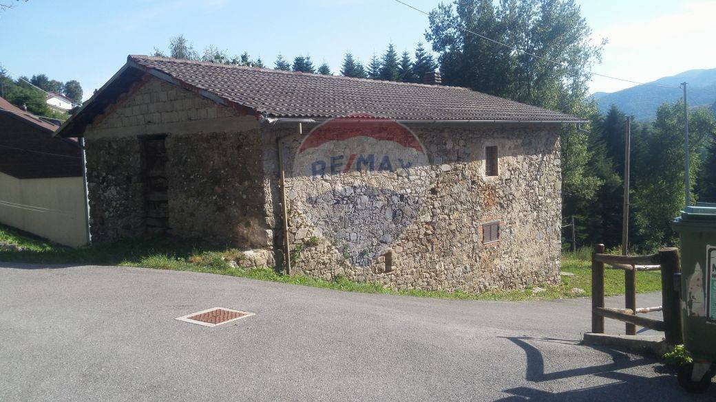 Rustico - Cascina CAREGGINE vendita  La foce  RE/MAX Domus Consulting