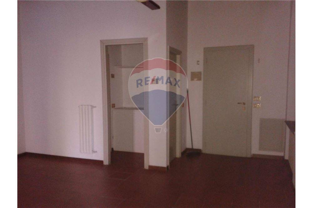  parma affitto quart:  re-max-alfa