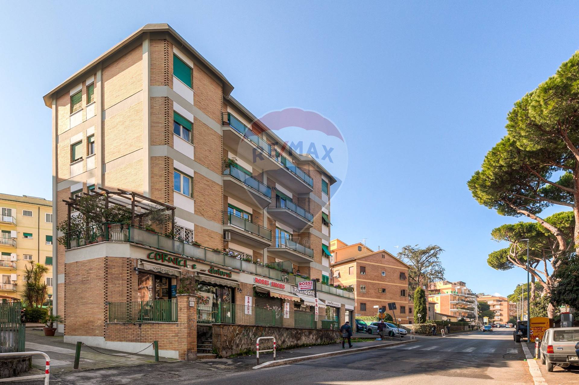 Appartamento ROMA vendita  Tomba di Nerone  RE/MAX Aliante