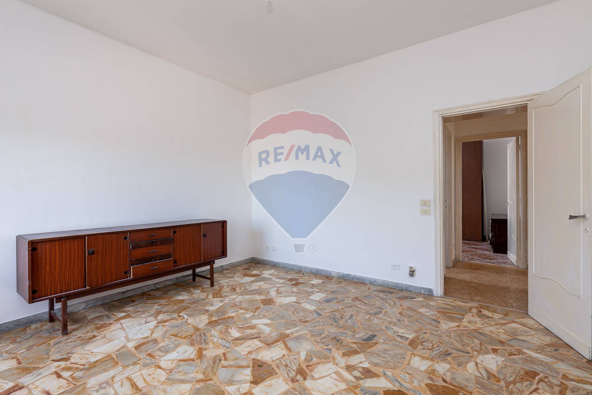 Appartamento ROMA vendita  Tomba di Nerone  RE/MAX Aliante