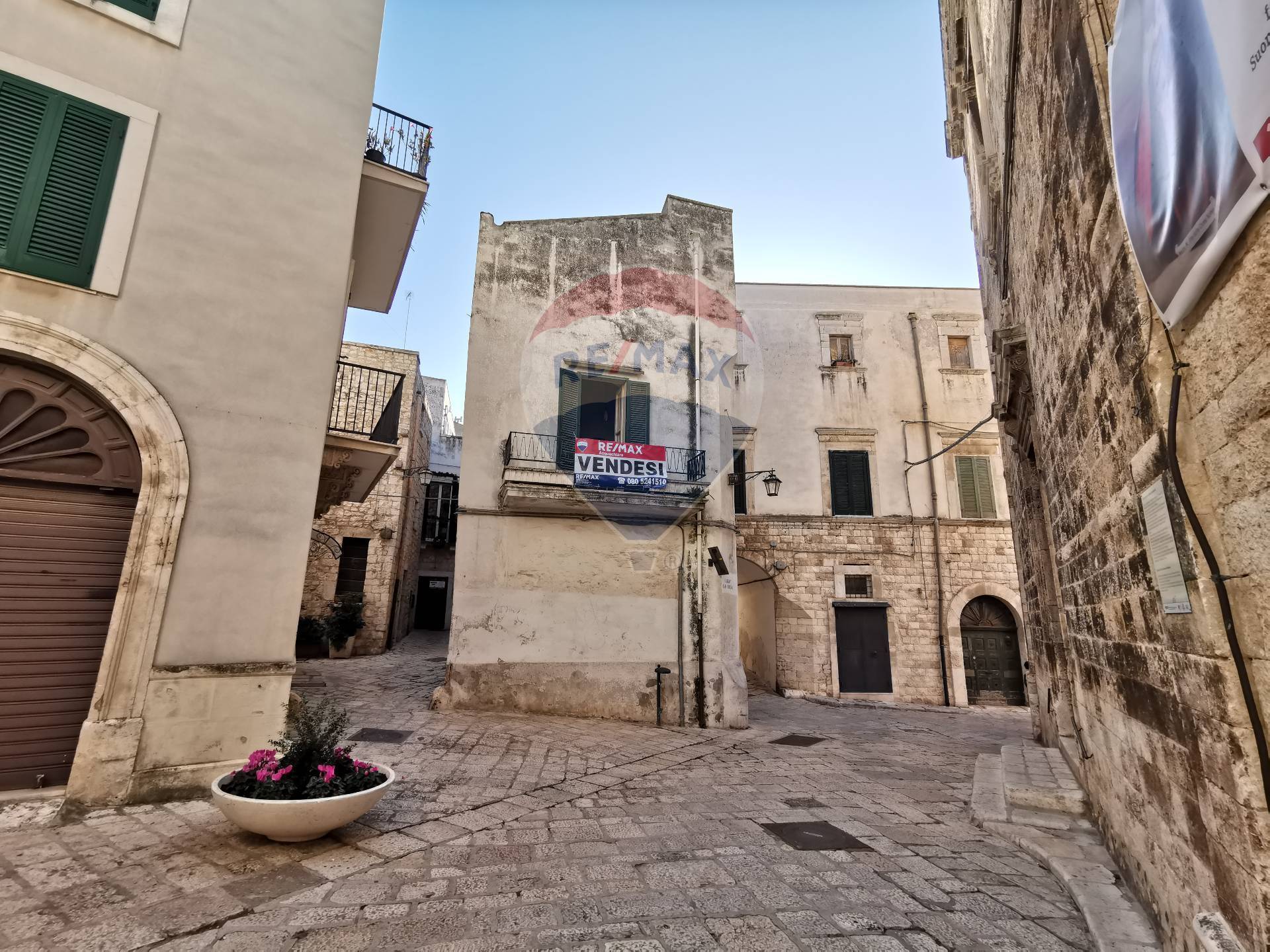  conversano vendita quart:  re/max acquachiara