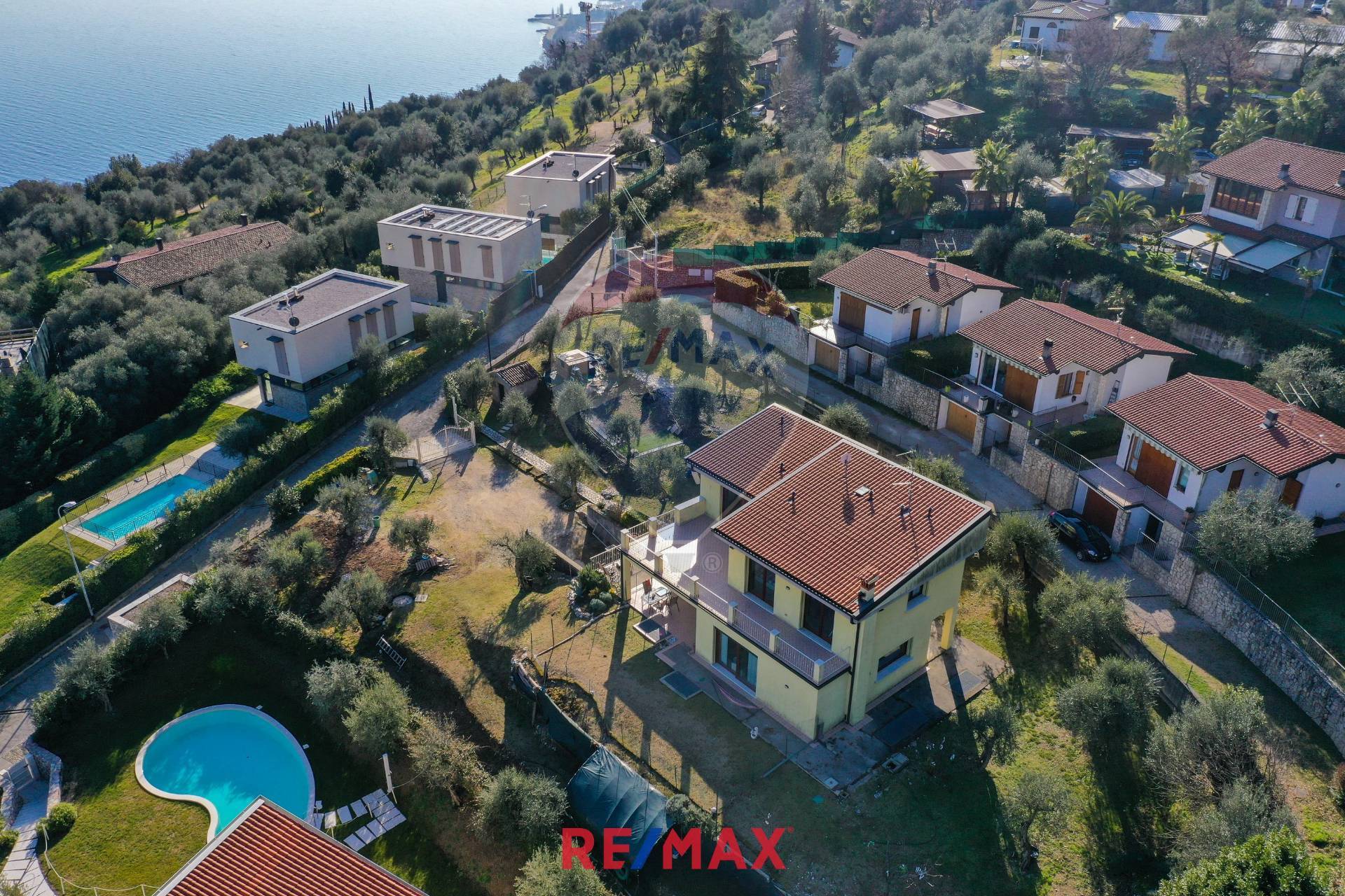  toscolano-maderno vendita quart:  re/max edilfin