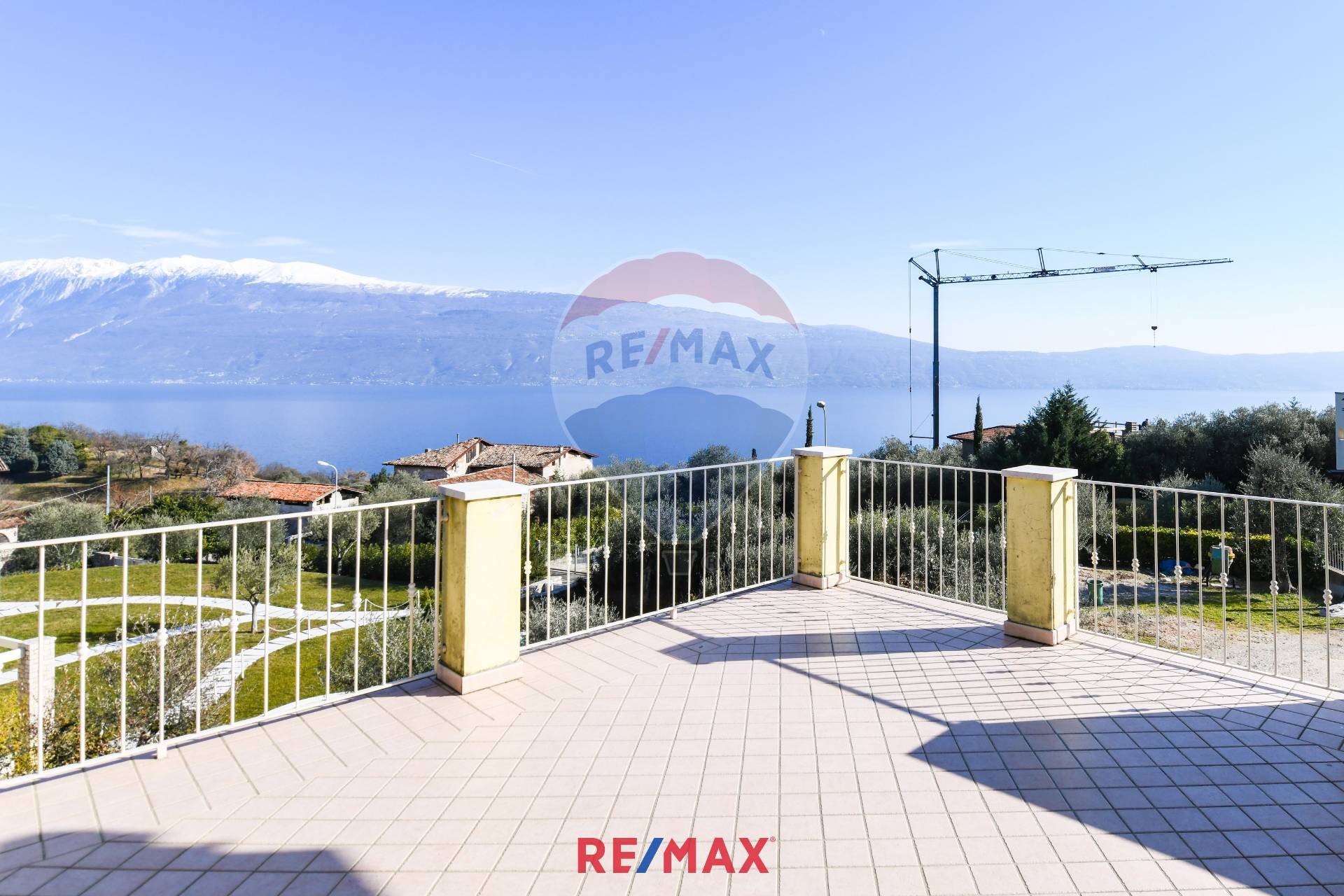 Villa TOSCOLANO-MADERNO vendita    RE/MAX Edilfin