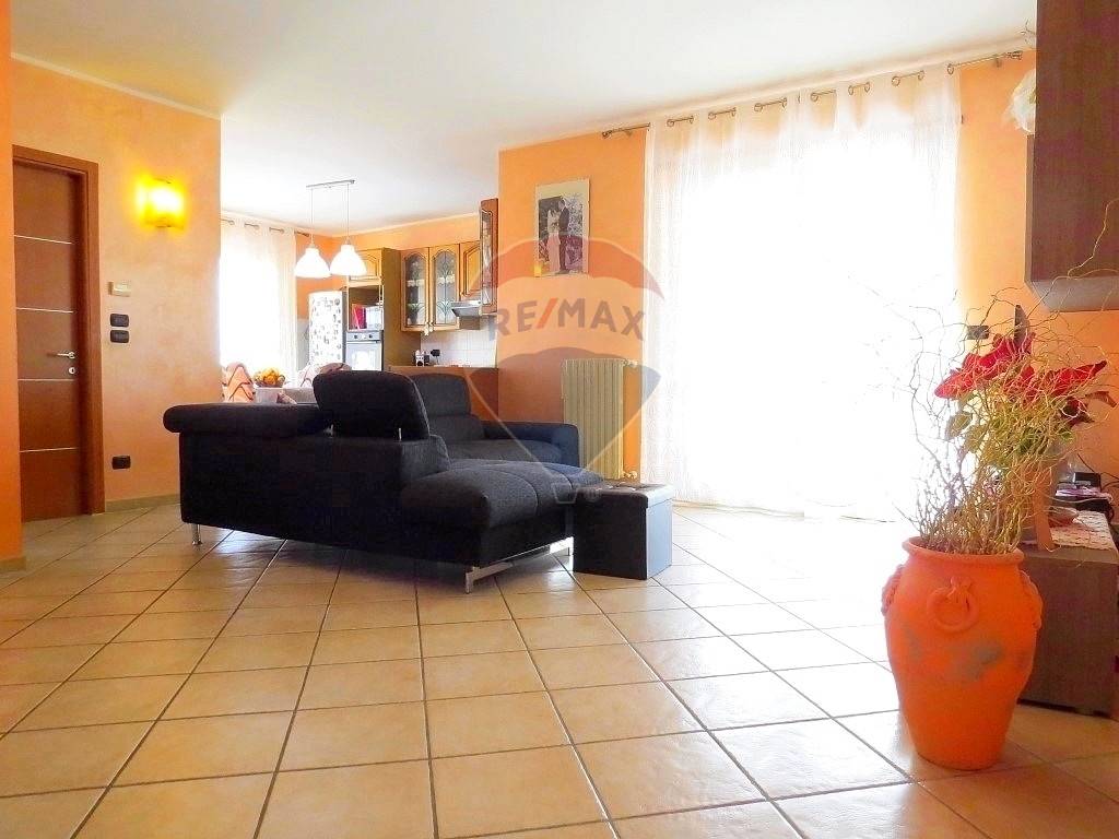 Appartamento PIOSSASCO vendita    RE/MAX Vivere