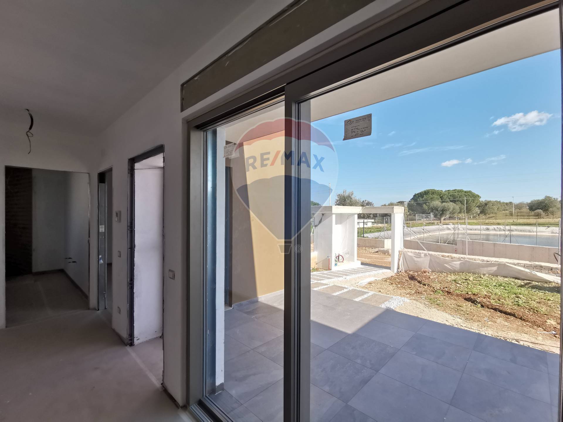 Villa NOICATTARO vendita    RE/MAX Acquachiara