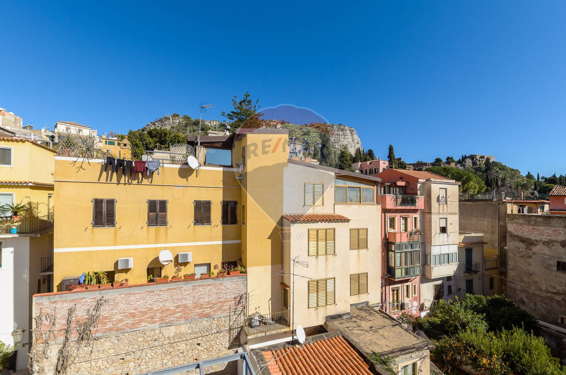 Appartamento TAORMINA vendita    RE/MAX Crea Casa