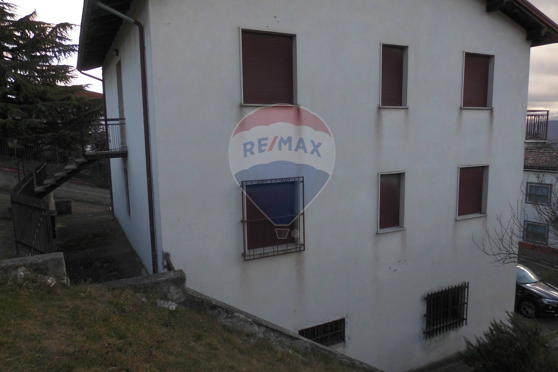 Villa Unifamiliare - Indipendente BORE vendita    RE/MAX Alfa