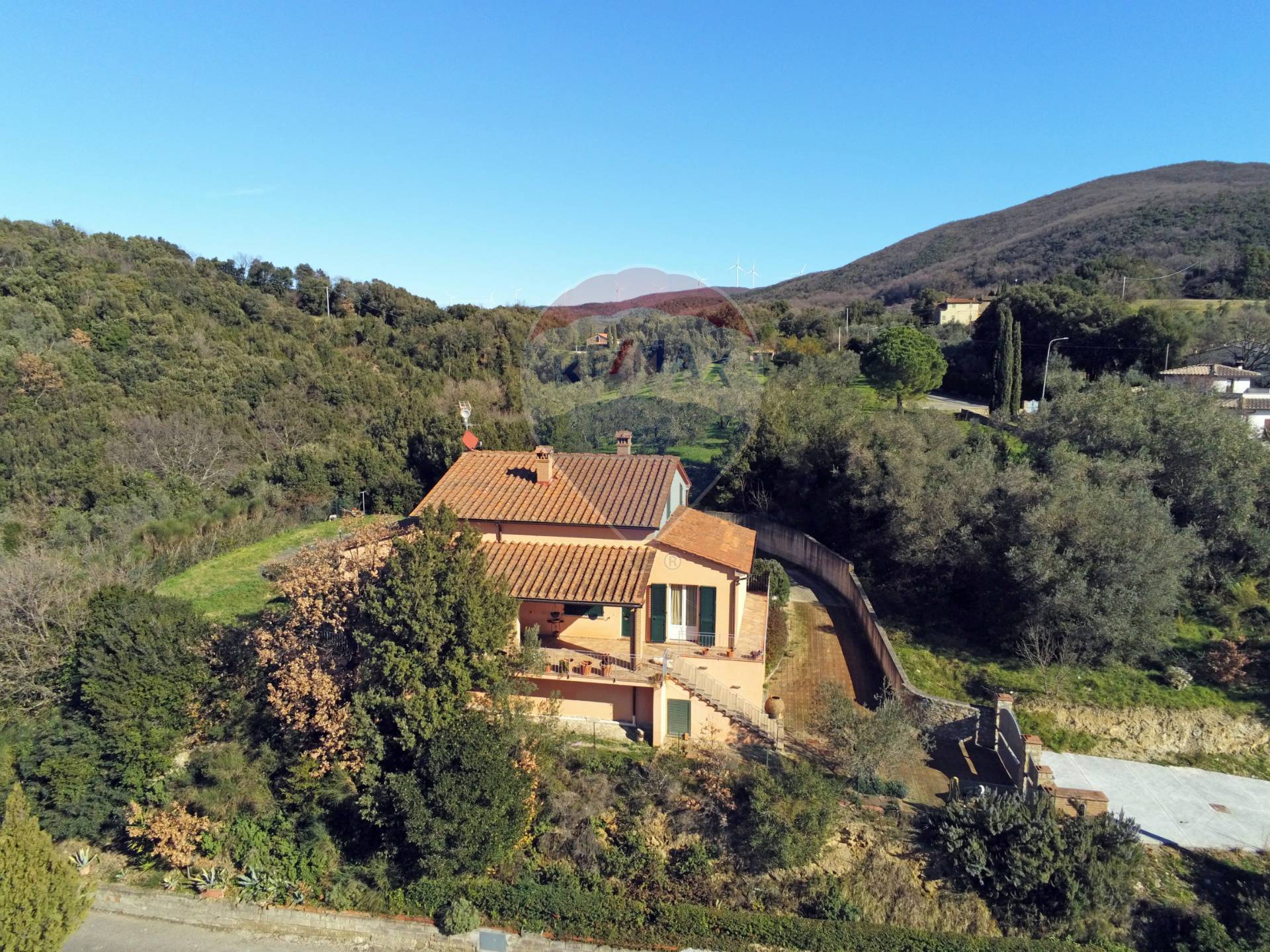 Villa SANTA LUCE vendita  Pastina  RE/MAX Premiere