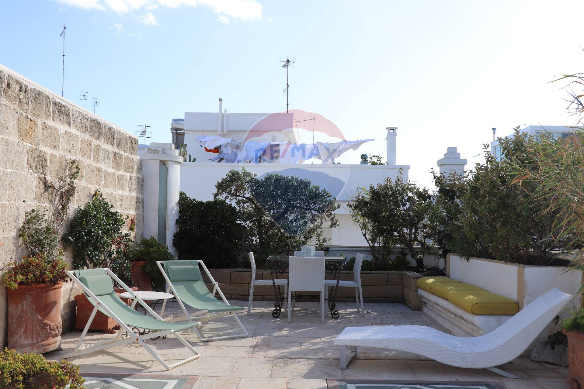 Villa Unifamiliare - Indipendente POLIGNANO A MARE vendita    RE/MAX Acquachiara