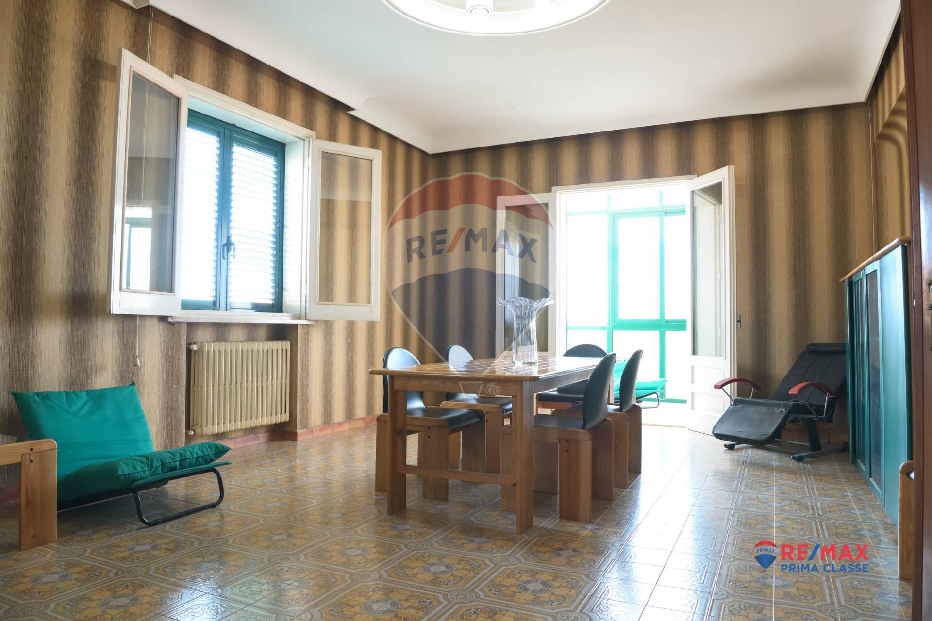  santa croce camerina vendita quart:  re/max prima classe