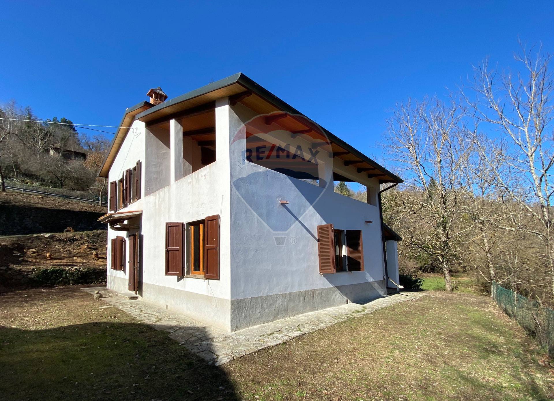  castel san niccolò vendita quart:  re/max famosa