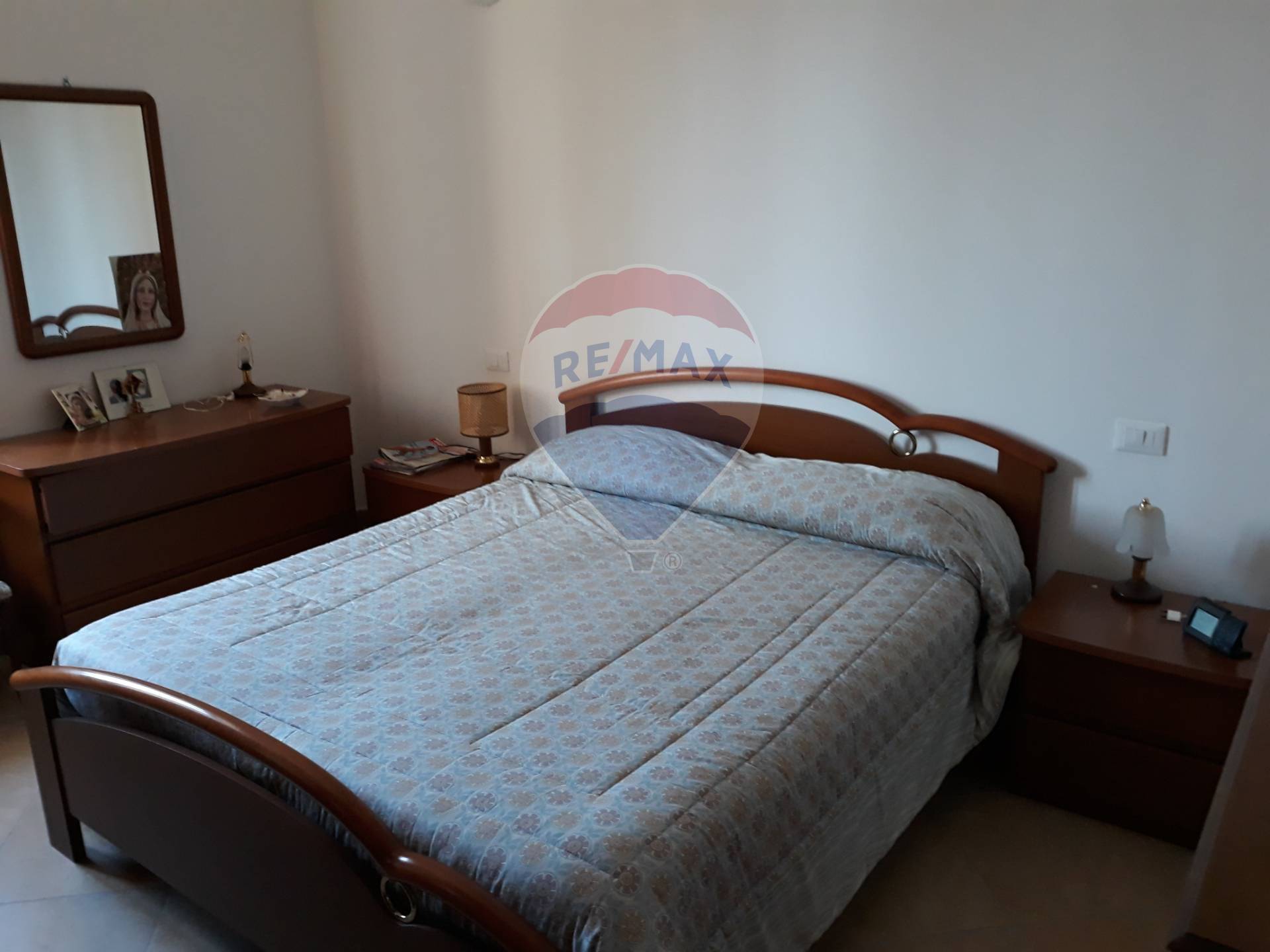 Villa Unifamiliare - Indipendente POGGIO PICENZE vendita    RE/MAX Eagle