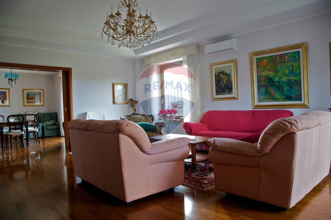 Villa FROSINONE vendita  Centro  RE/MAX Property