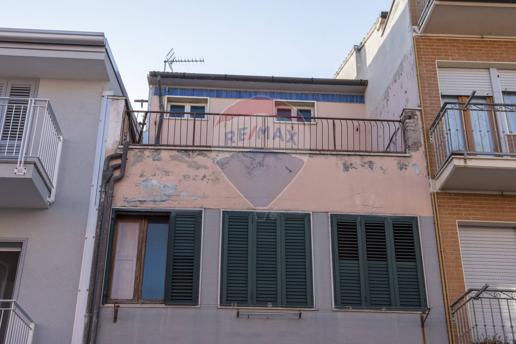 Villa Bifamiliare PORTO RECANATI vendita    RE/MAX Master Class