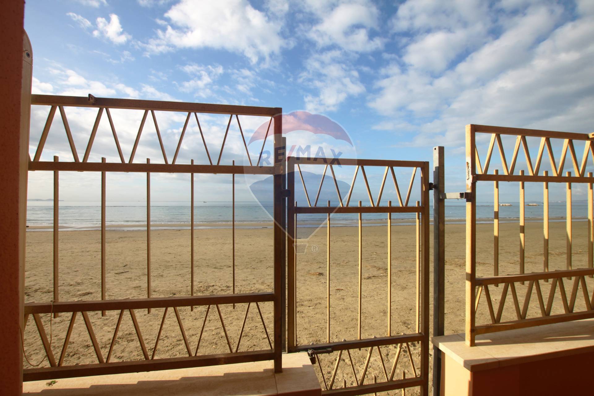 Villa Unifamiliare - Indipendente FOLLONICA vendita    RE/MAX Mindset