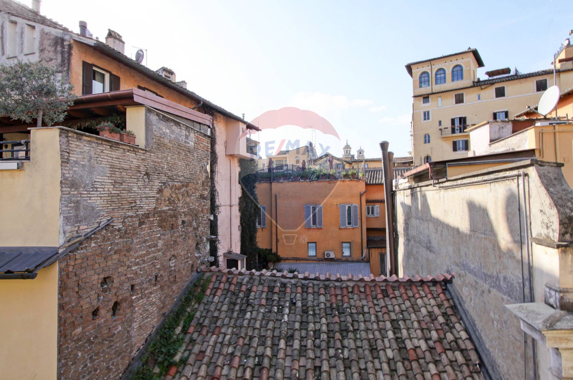  roma affitto quart: centro storico re/max property