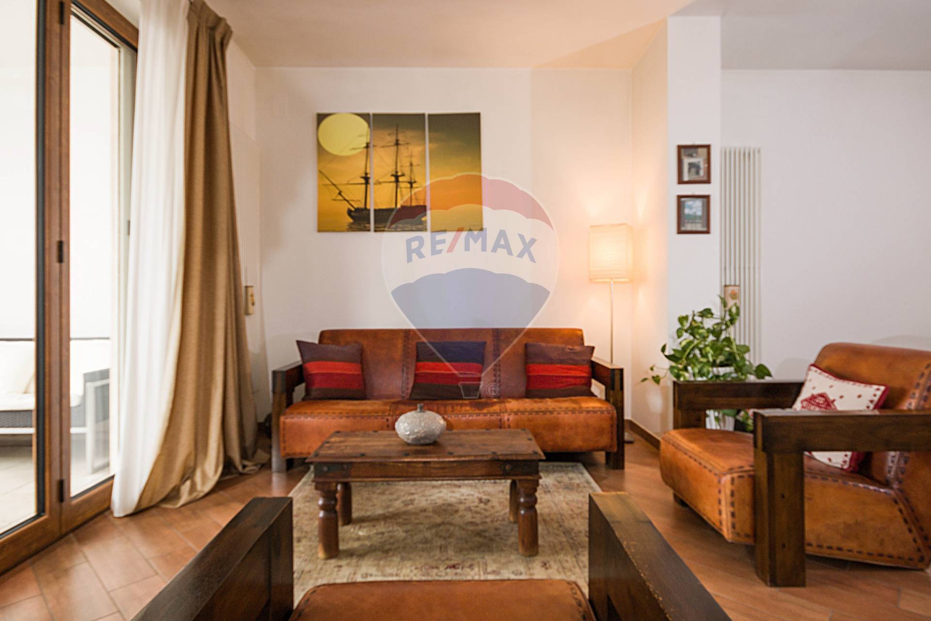 Appartamento CASAMASSIMA vendita    RE/MAX Oltre