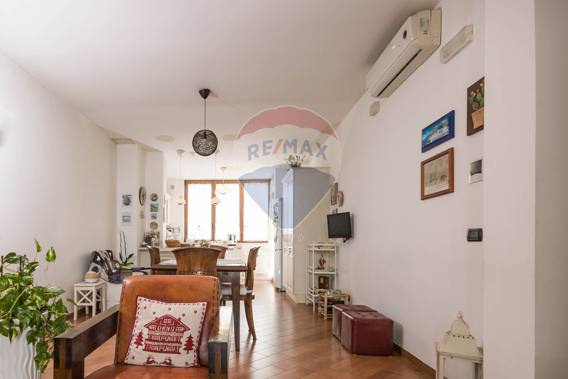 Appartamento CASAMASSIMA vendita    RE/MAX Oltre