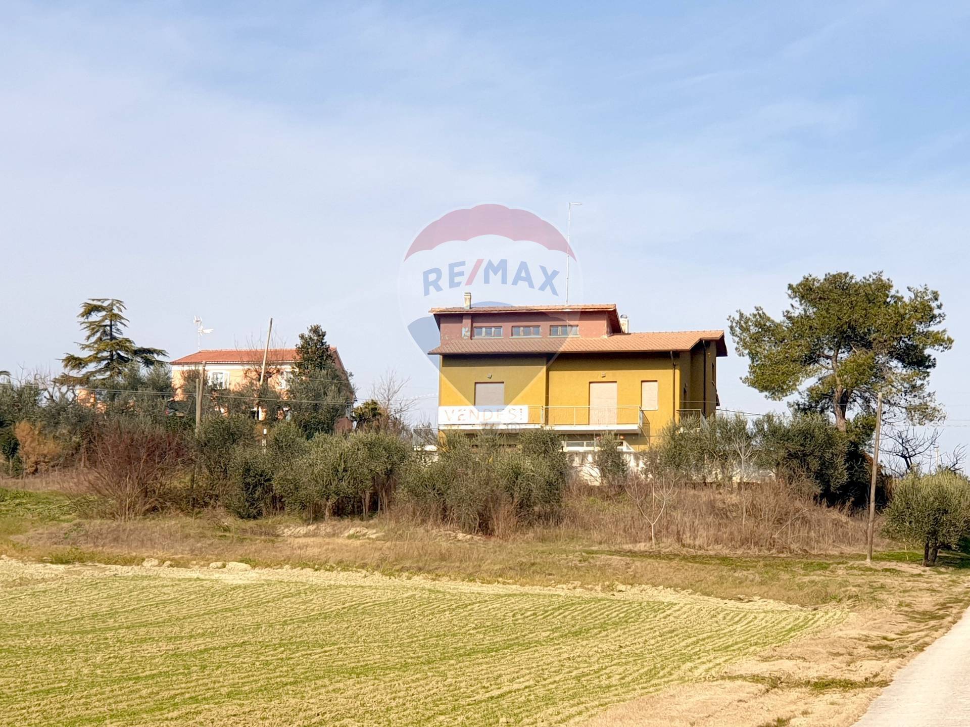 Villa Unifamiliare - Indipendente FILOTTRANO vendita  Ponte Musone  RE/MAX Master Class