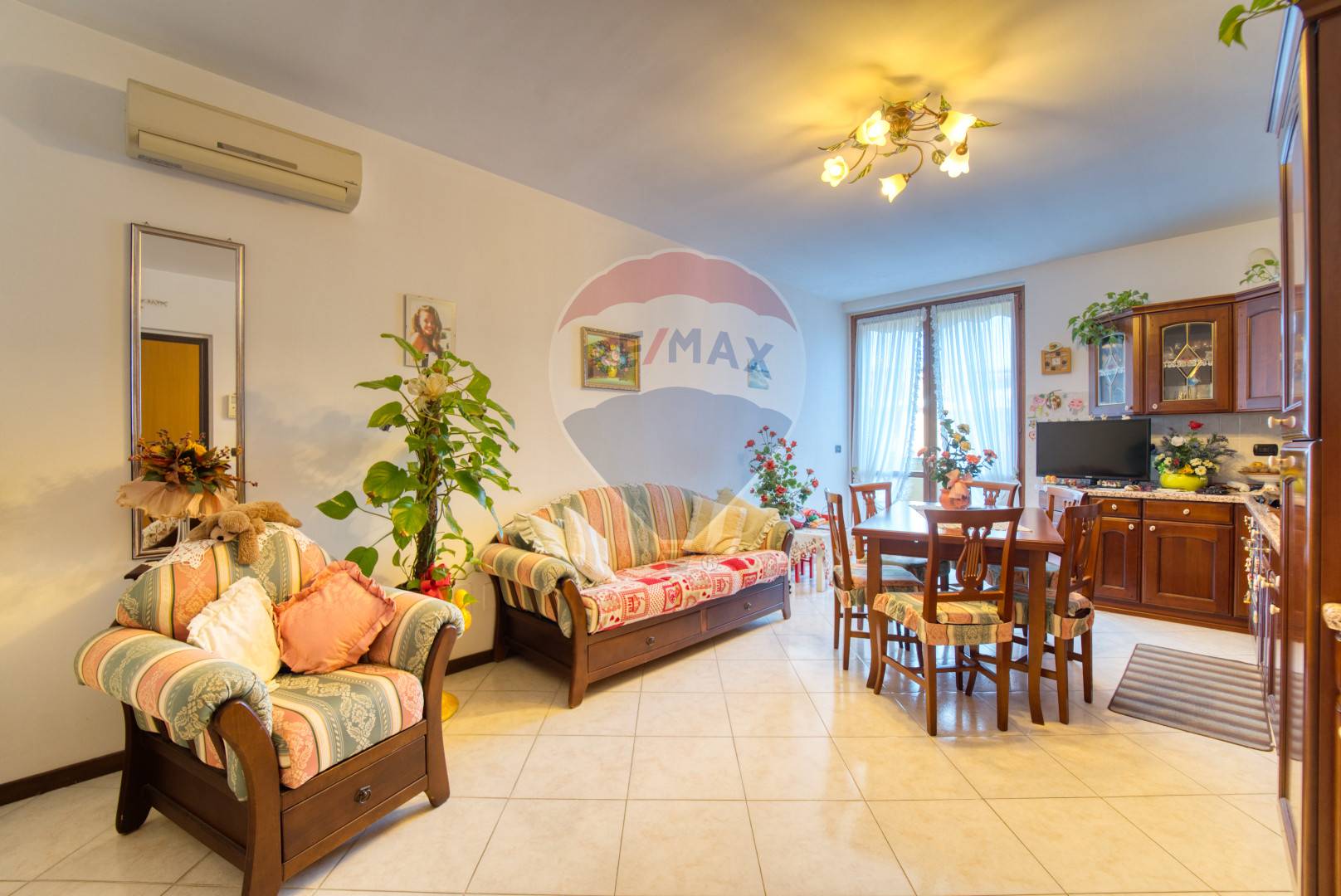 Appartamento CARPIANO vendita    RE/MAX Dolce Casa