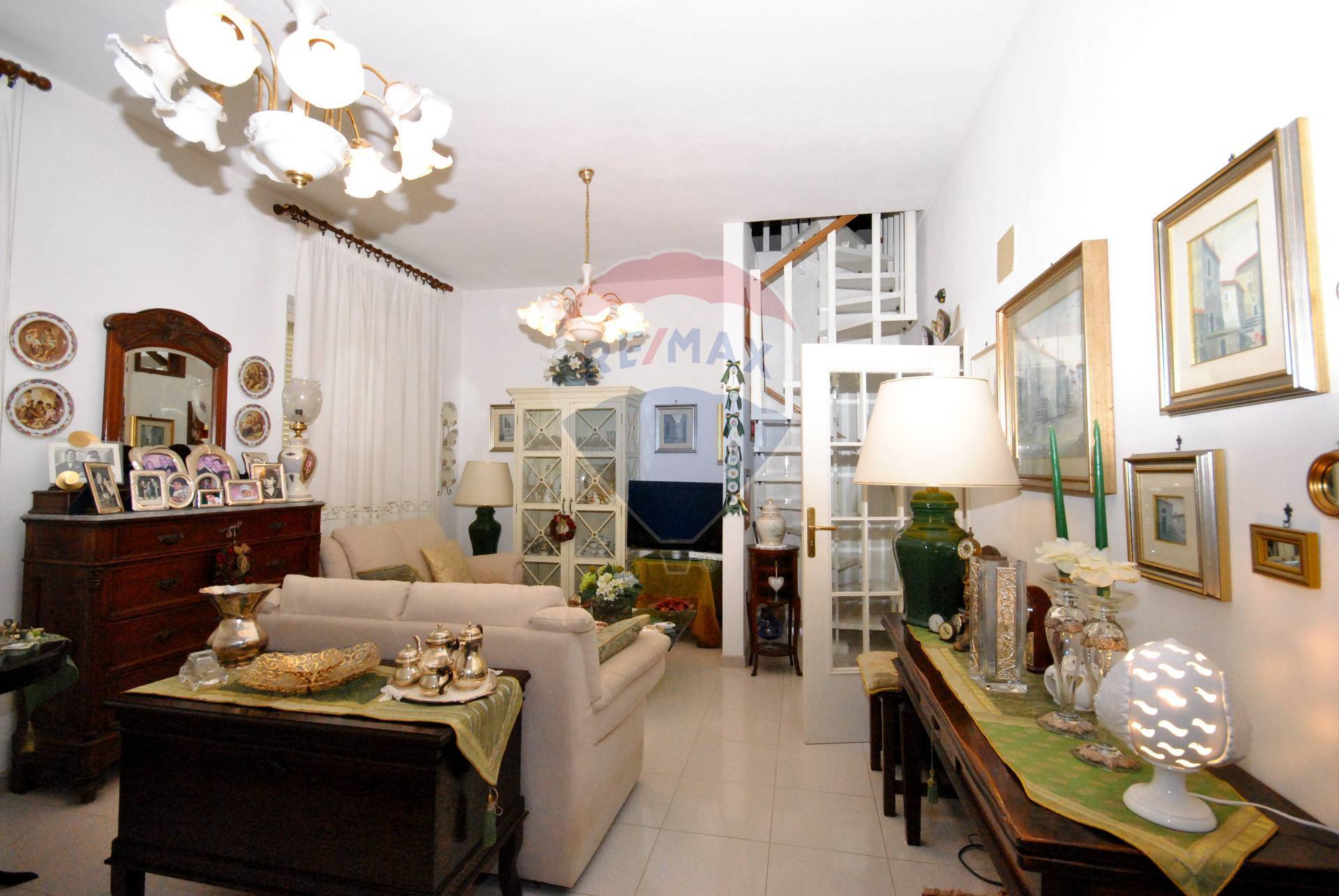 Villa FOLLONICA vendita    RE/MAX Mindset