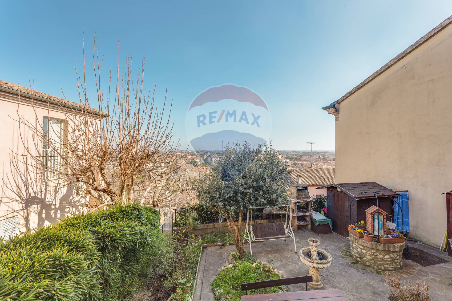 Villa Unifamiliare - Indipendente SANTARCANGELO DI ROMAGNA vendita    RE/MAX Focus Immobiliare