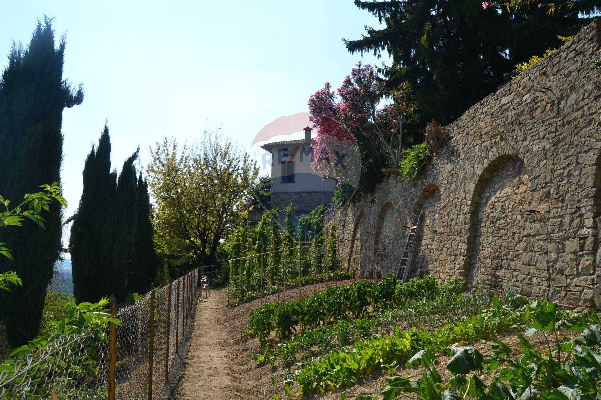 Villa Unifamiliare - Indipendente BERGAMO vendita  San Vigilio  RE/MAX Associati Real Estate