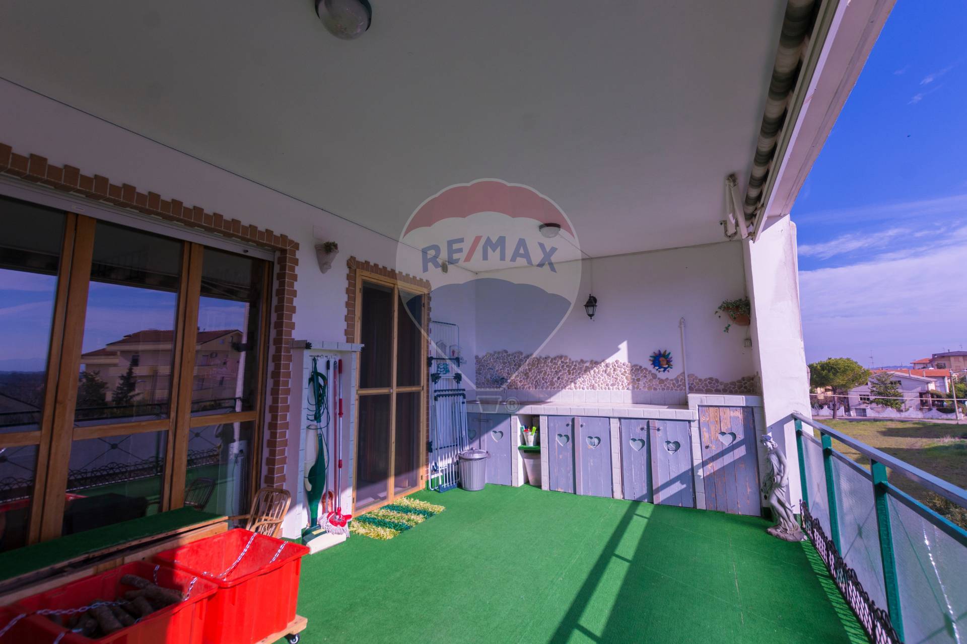  paglieta vendita quart:  re/max people