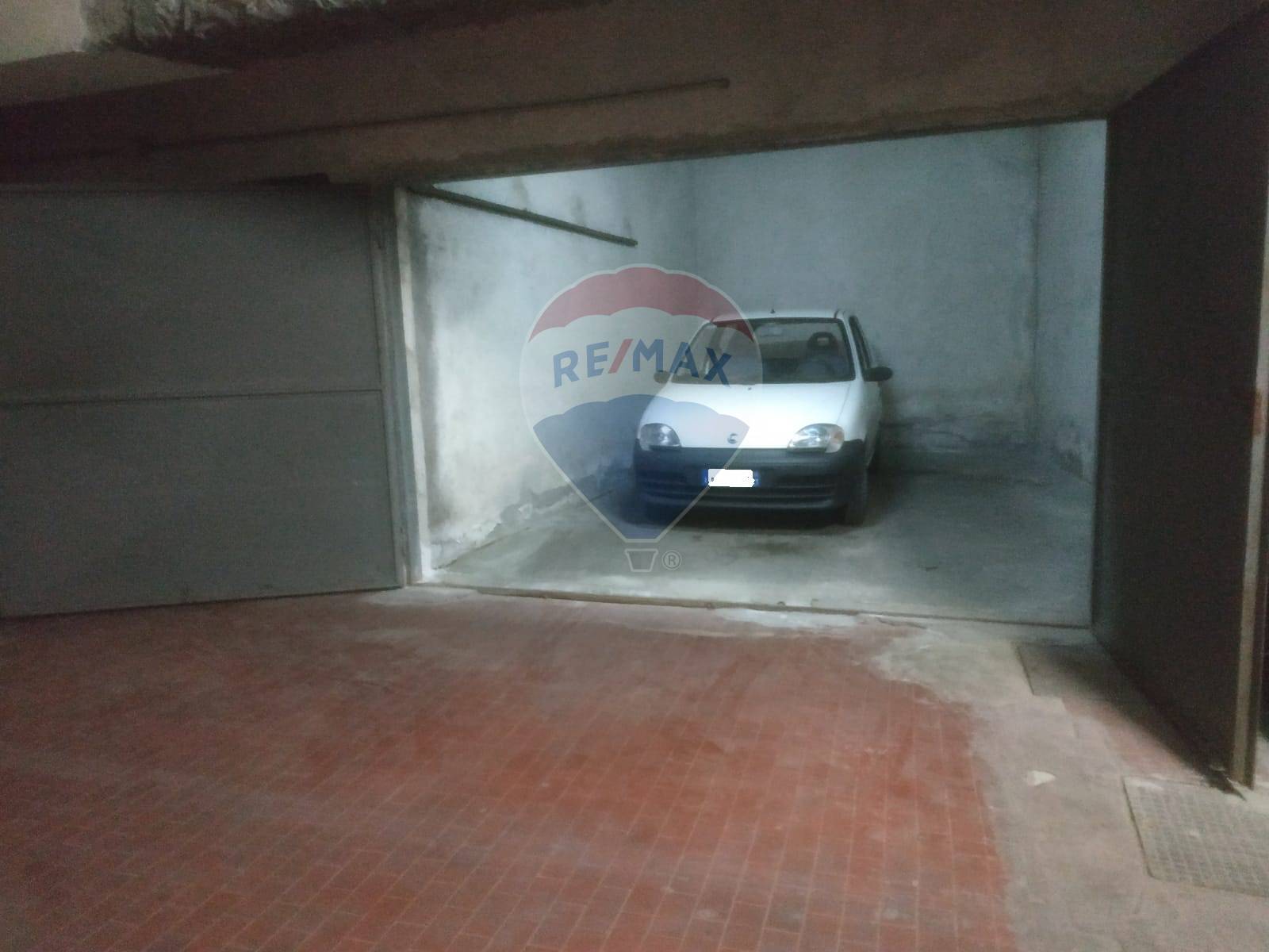  catania affitto quart: de gasperi - p.zza europa re-max-tecnica