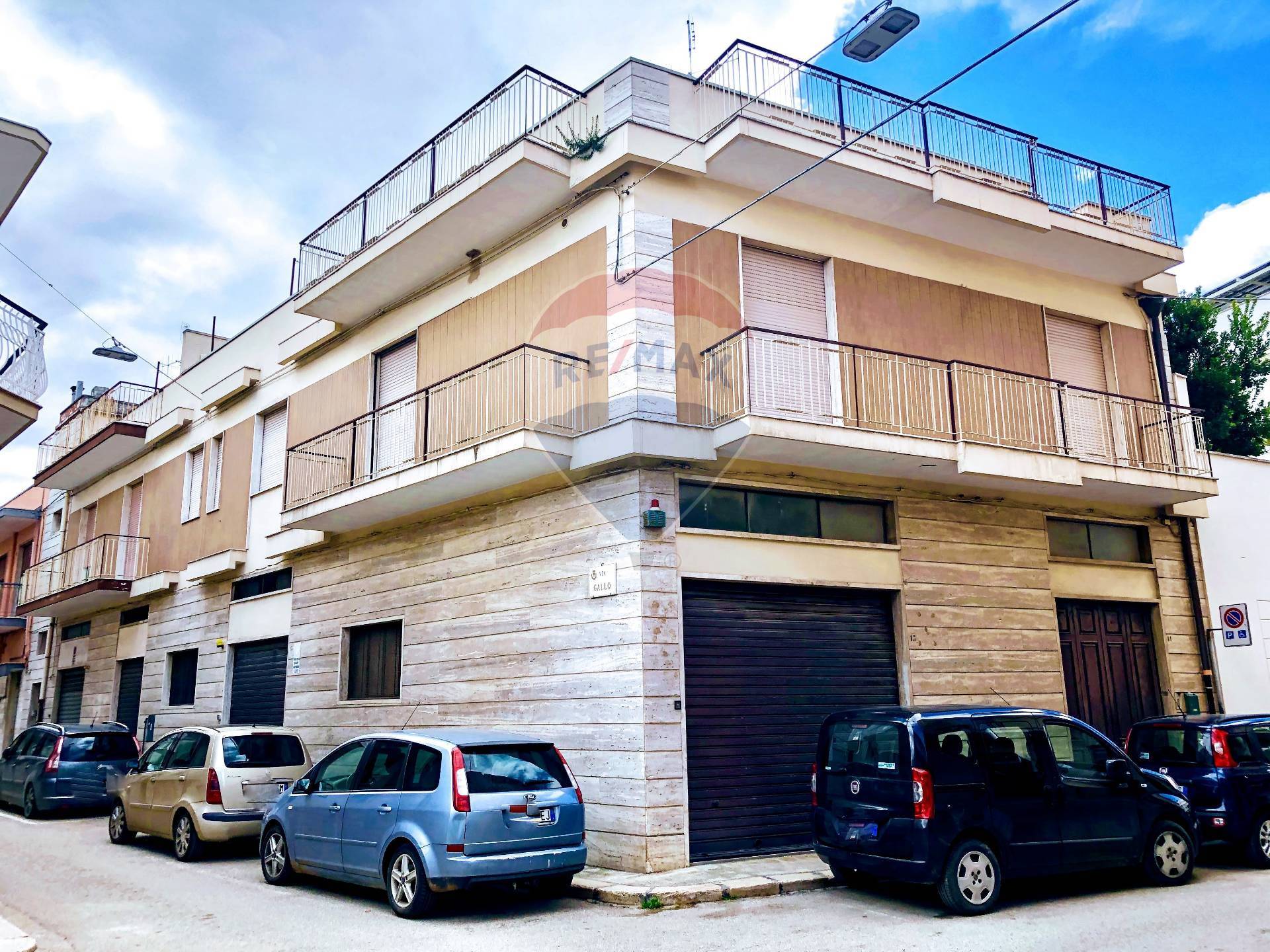  noicattaro vendita quart:  re/max acquachiara