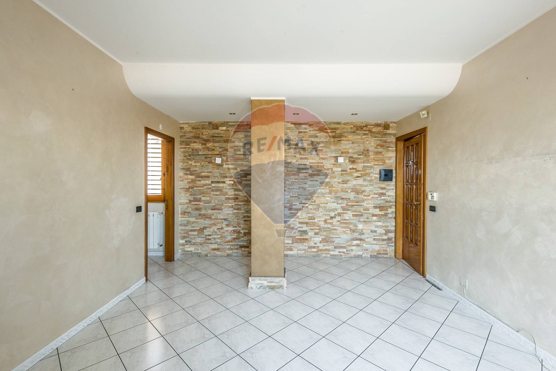 Appartamento GRAVINA DI CATANIA vendita    RE/MAX City Home