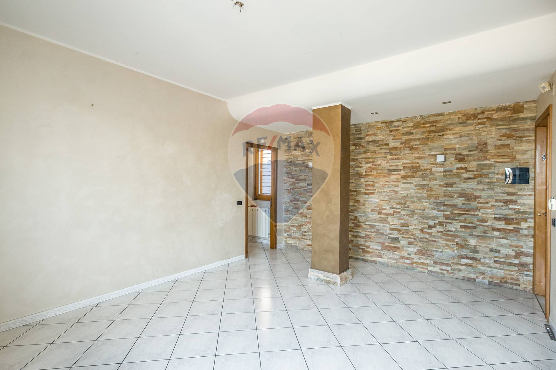 Appartamento GRAVINA DI CATANIA vendita    RE/MAX City Home