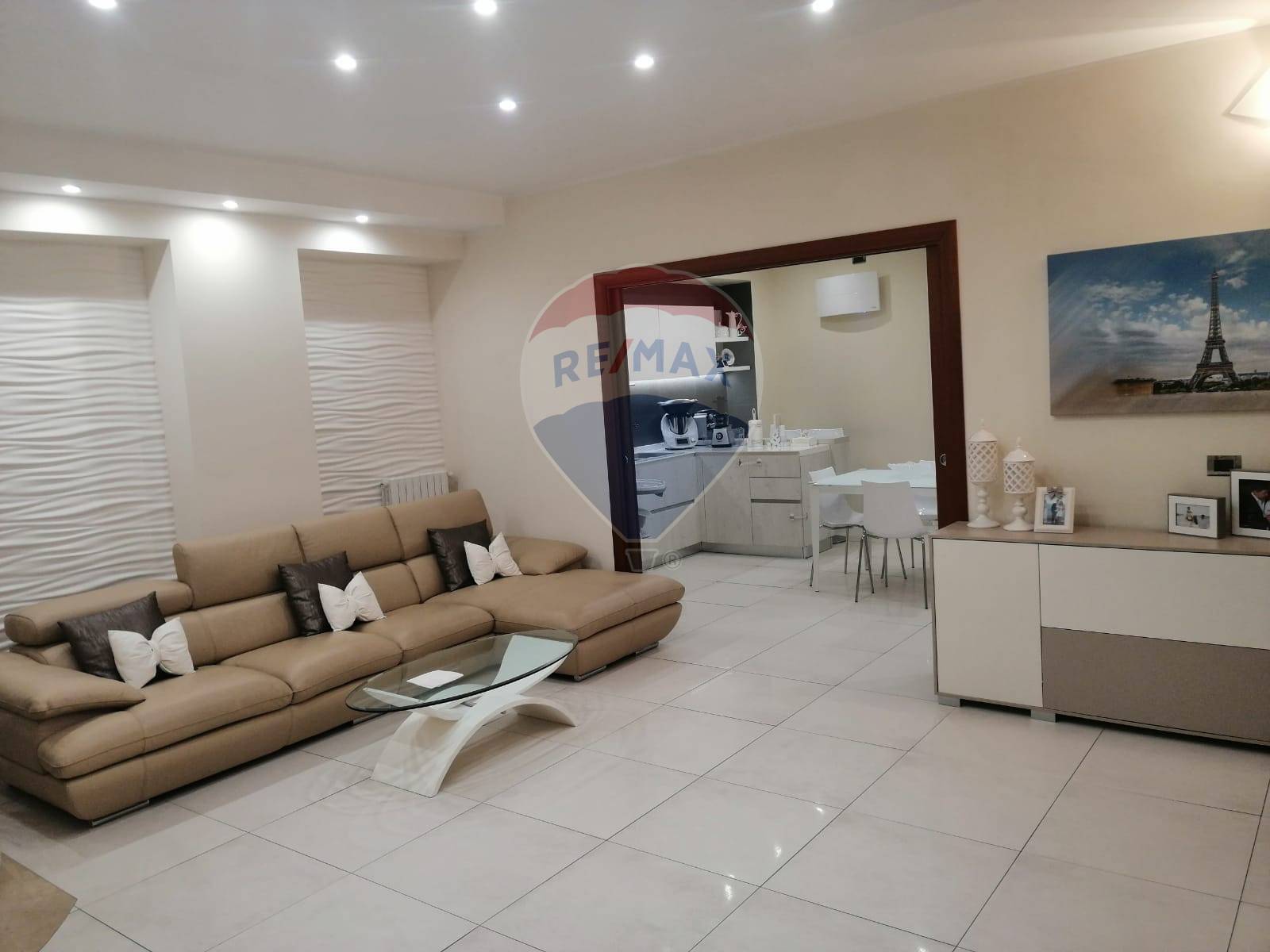 Villa Bifamiliare BARI vendita    RE/MAX Acquachiara