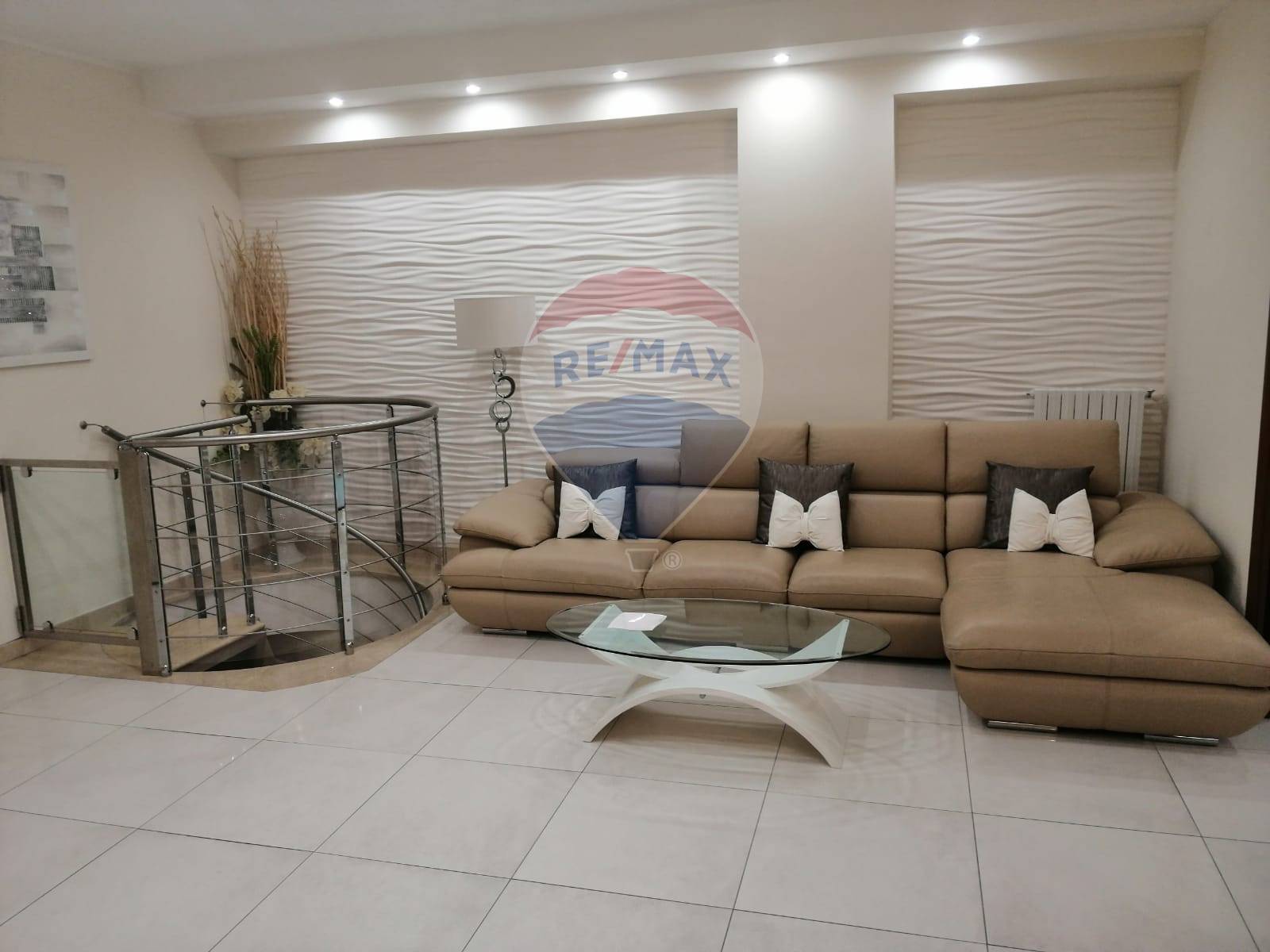  bari vendita quart:  re-max-acquachiara