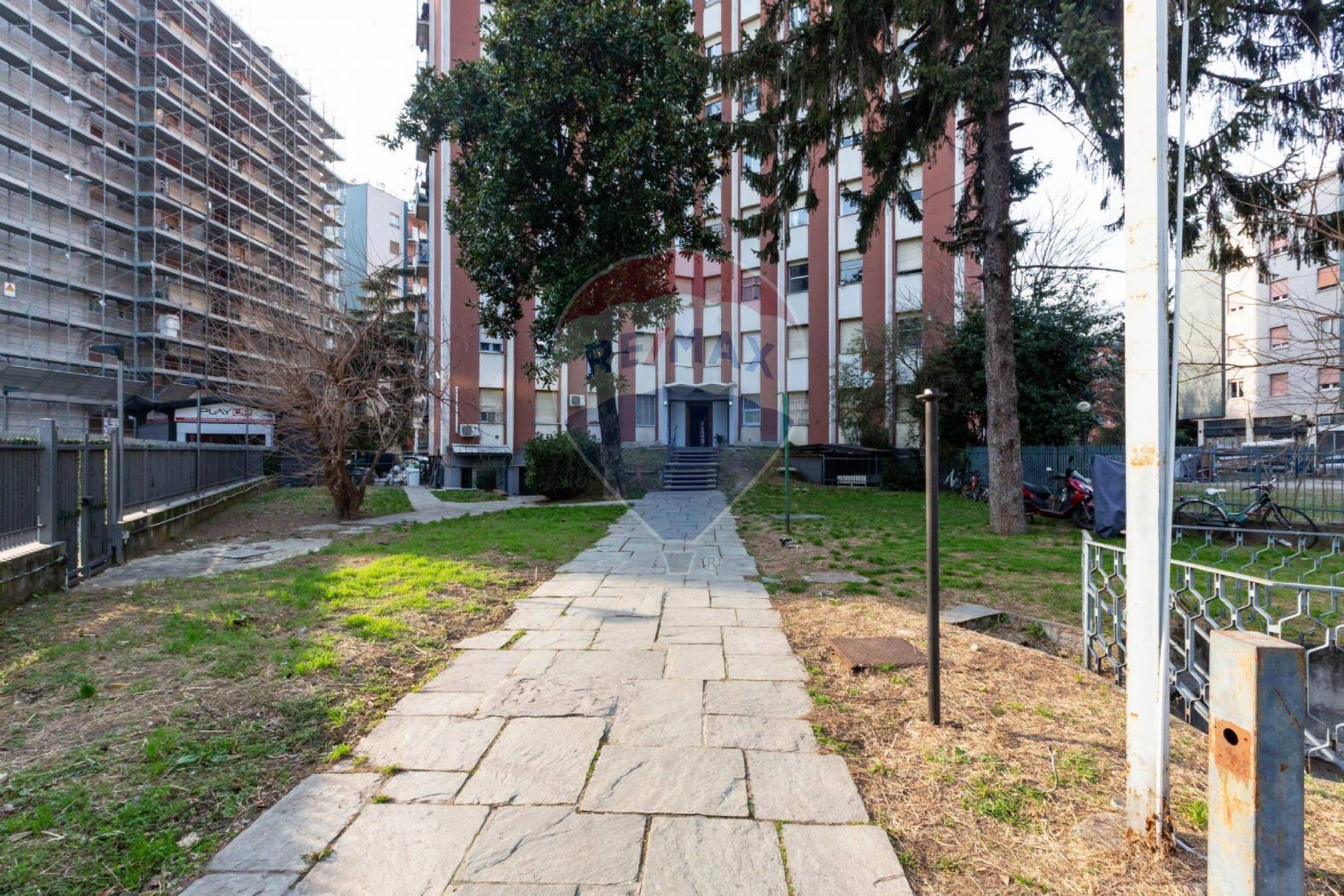 Appartamento MILANO vendita  Palmanova  RE/MAX Associati Real Estate