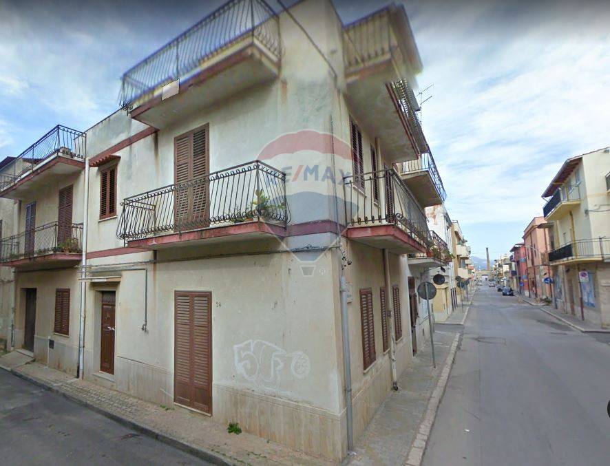  balestrate vendita quart:  re/max hunters