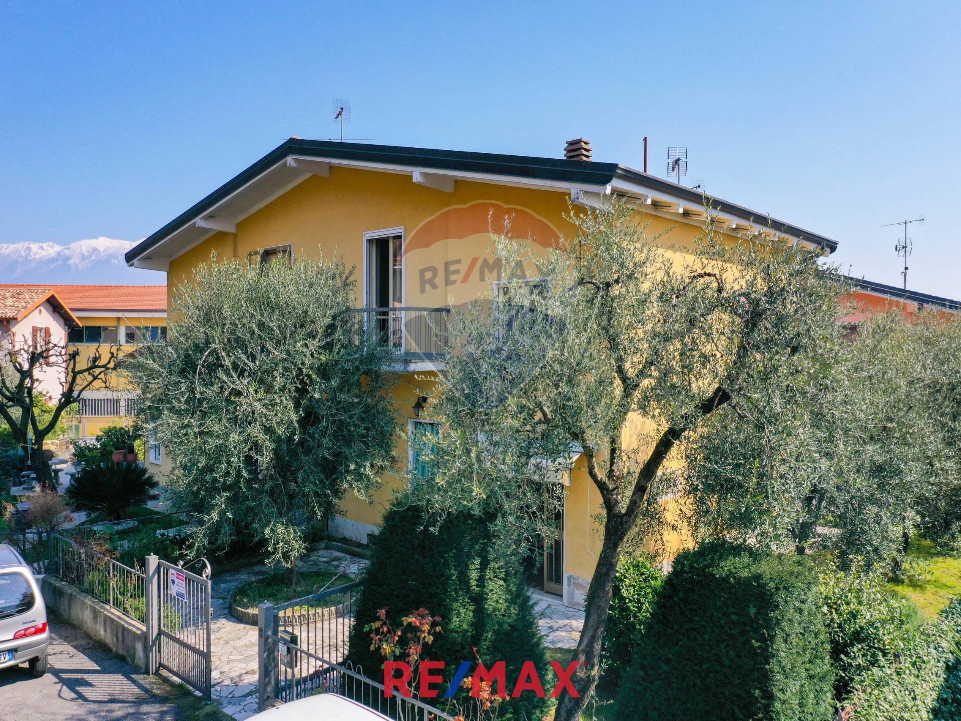 Villa TOSCOLANO-MADERNO vendita  Toscolano  RE/MAX Edilfin