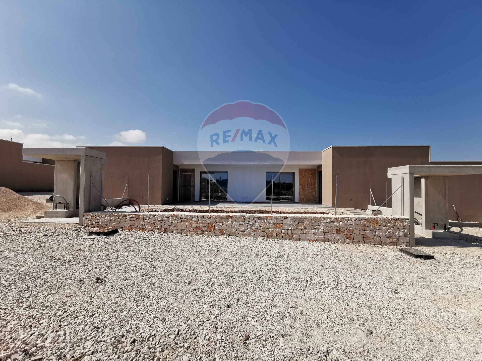  noicattaro vendita quart:  re-max-acquachiara