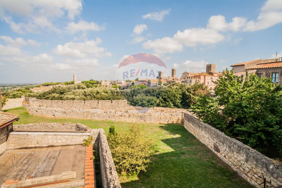 Appartamento TARQUINIA vendita  Centro Storico  RE/MAX Best