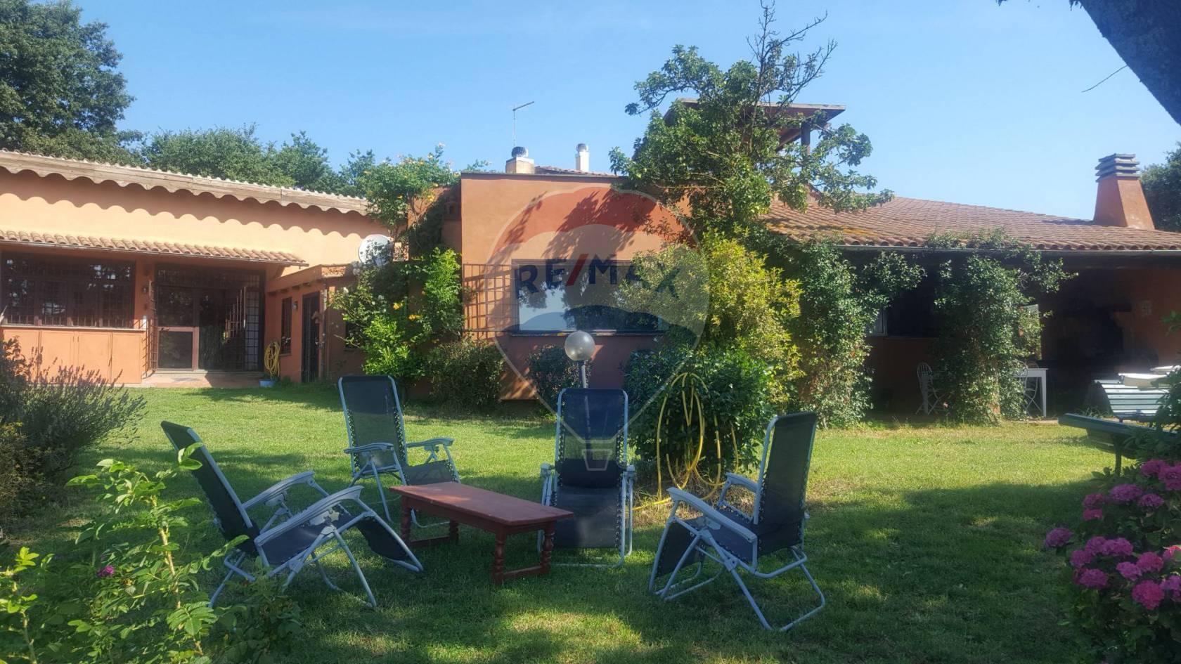 Villa BASSANO ROMANO vendita    RE/MAX Titanus