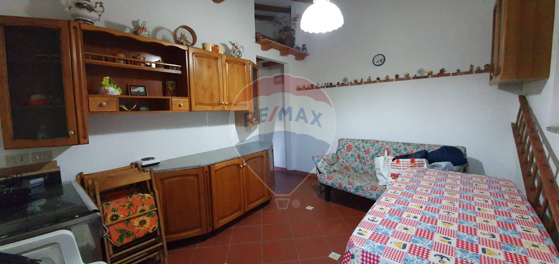 Villa Unifamiliare - Indipendente GRANITI vendita    RE/MAX Crea Casa