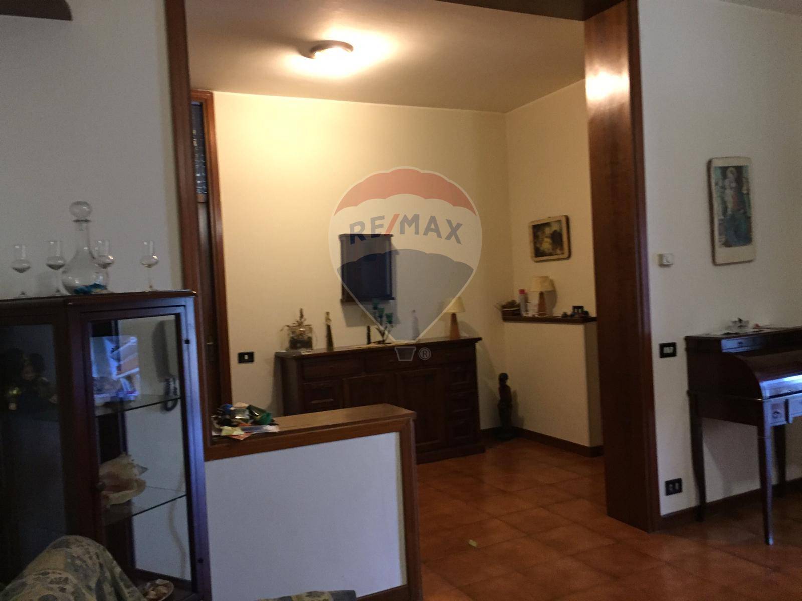 Villa BERGAMO vendita  Villaggio Sposi  RE/MAX Expo