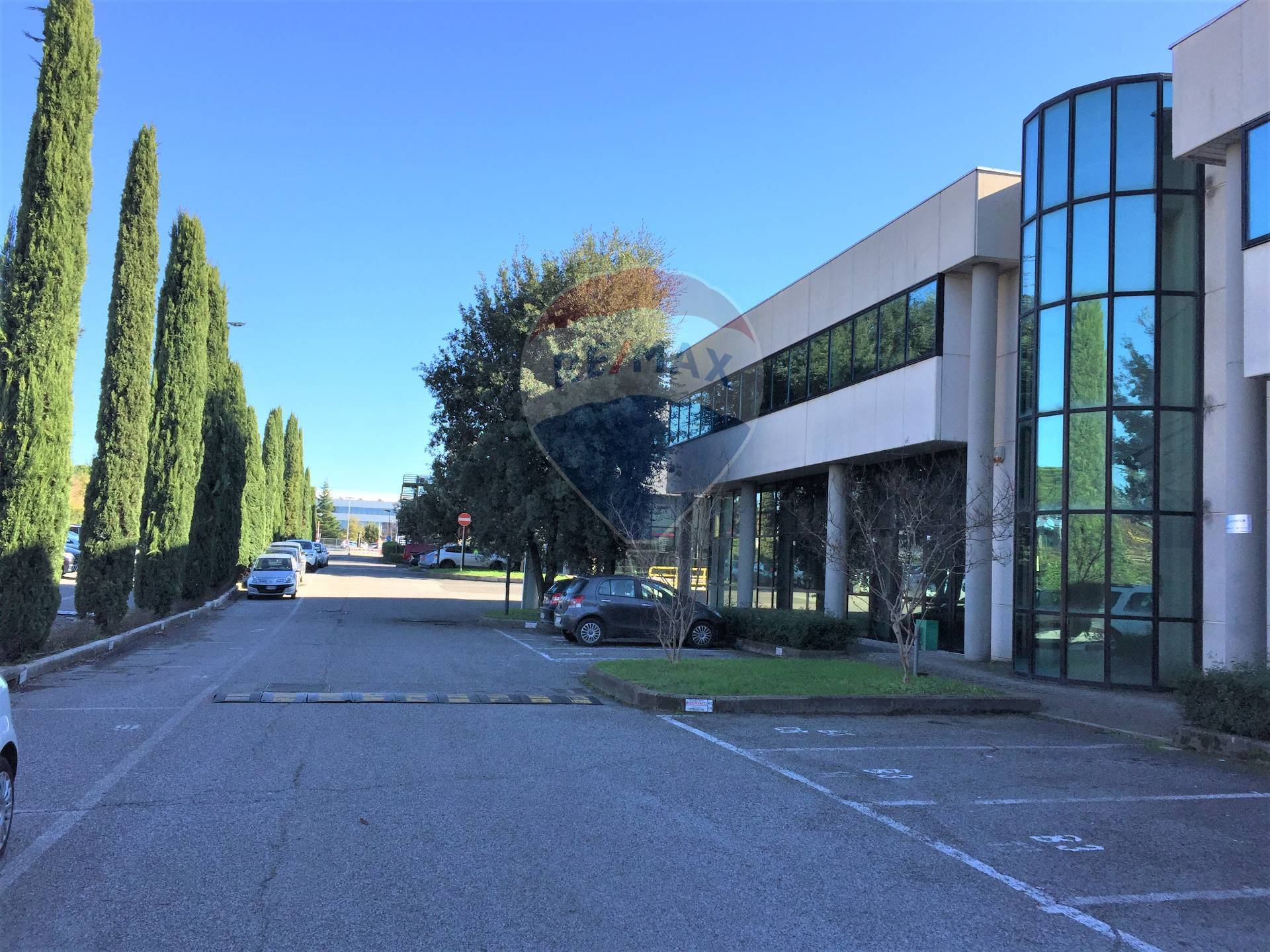 Ufficio - Loc.Com. ROMA vendita  Tiburtino  RE/MAX Titanus