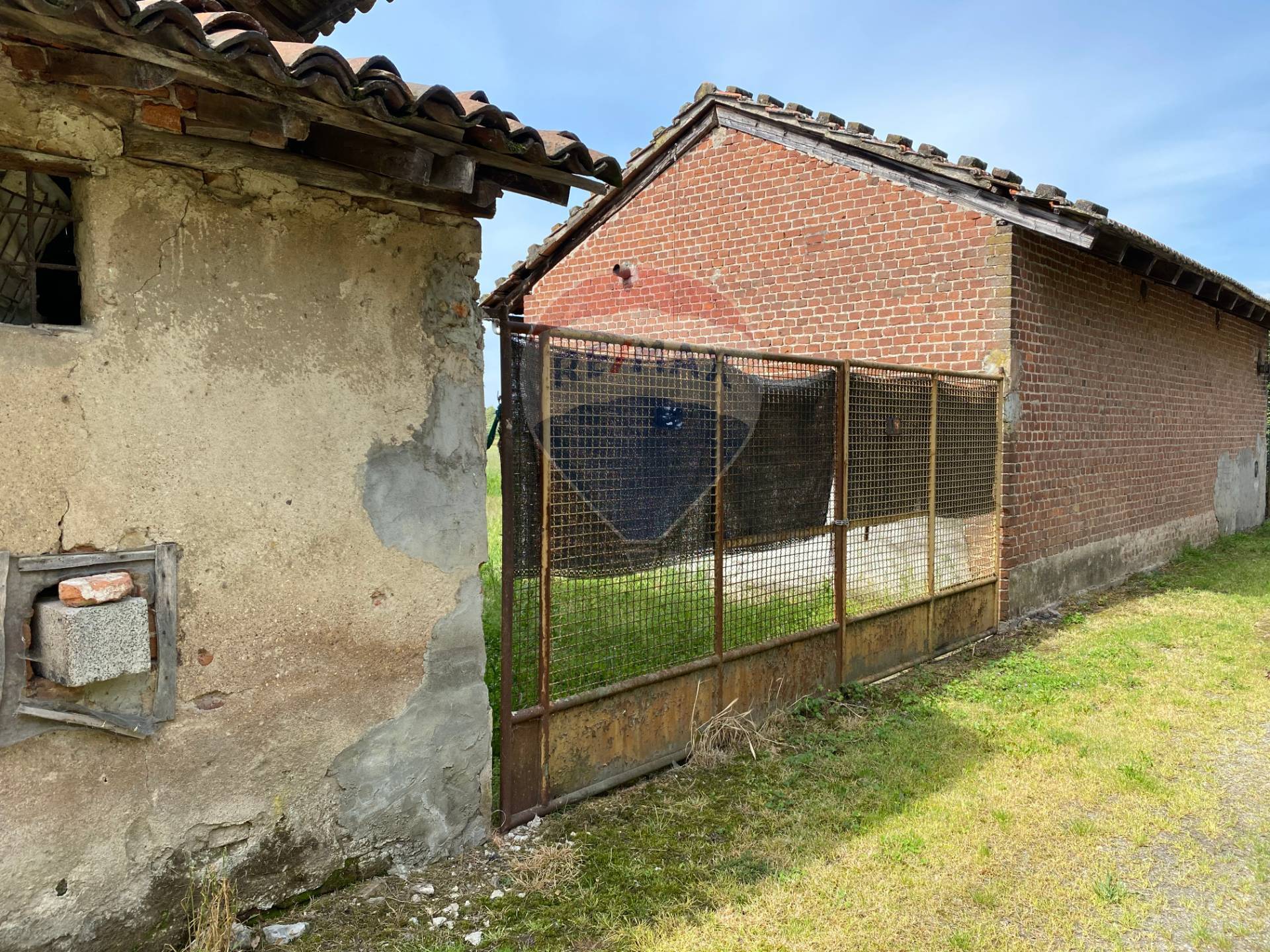 Rustico - Cascina GREGGIO vendita    RE/MAX Unit