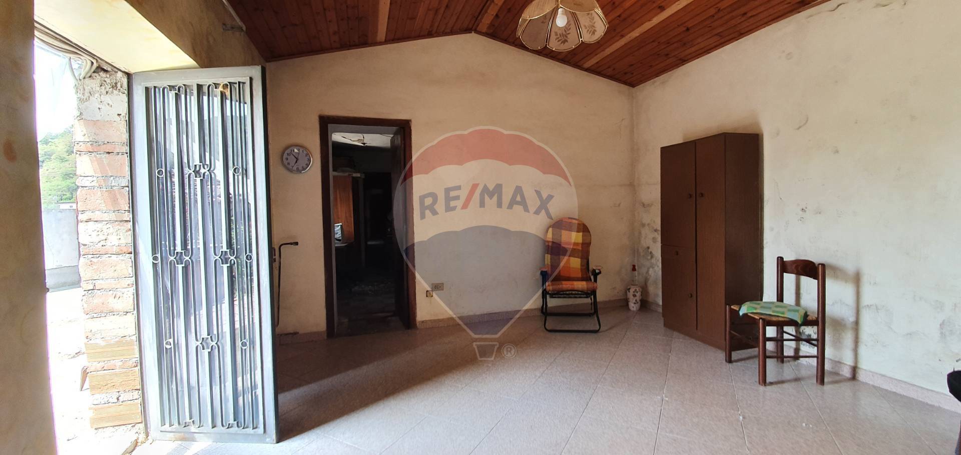 Villa Unifamiliare - Indipendente GRANITI vendita    RE/MAX Crea Casa